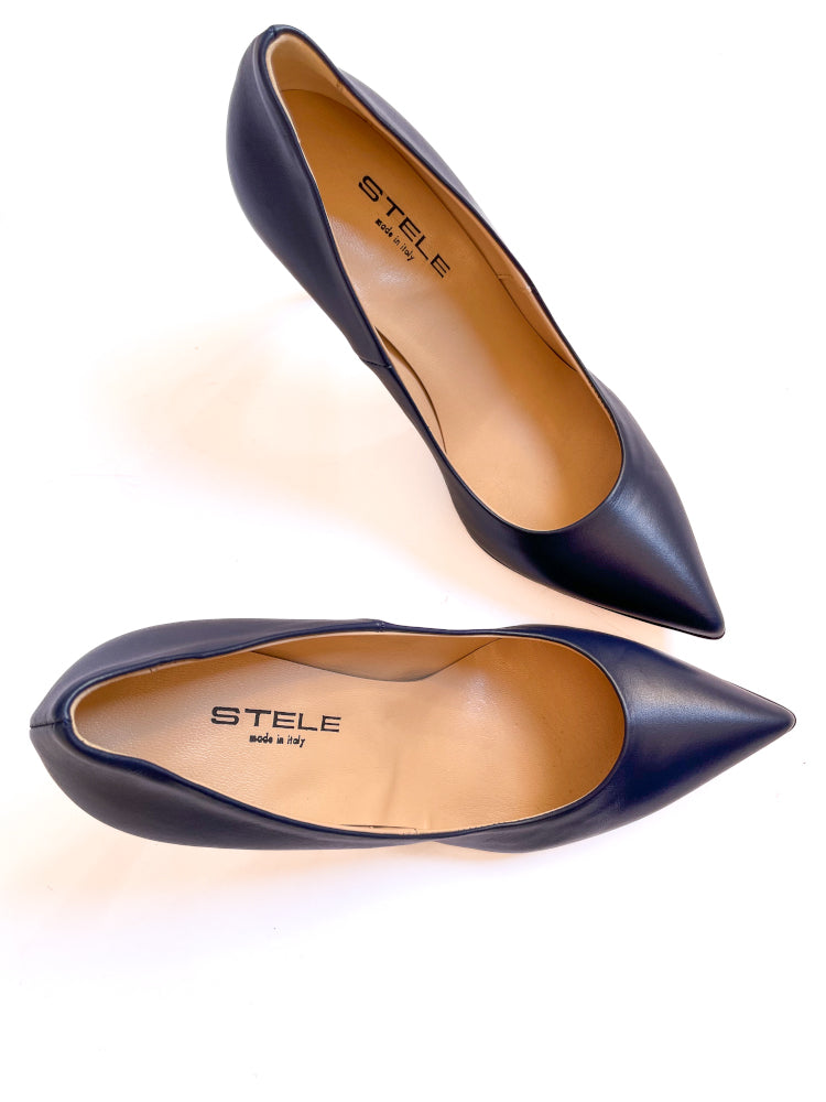 LETY-decollete-vista-punta-sopra-paio-vitello-blu-tacco-9