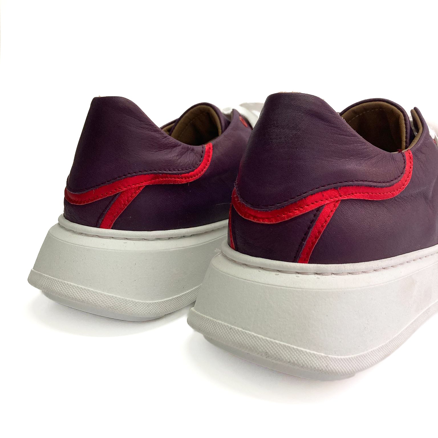VALERIE-sneakers-vista-tallone-paio-nappa-prugna-laminato-rosso