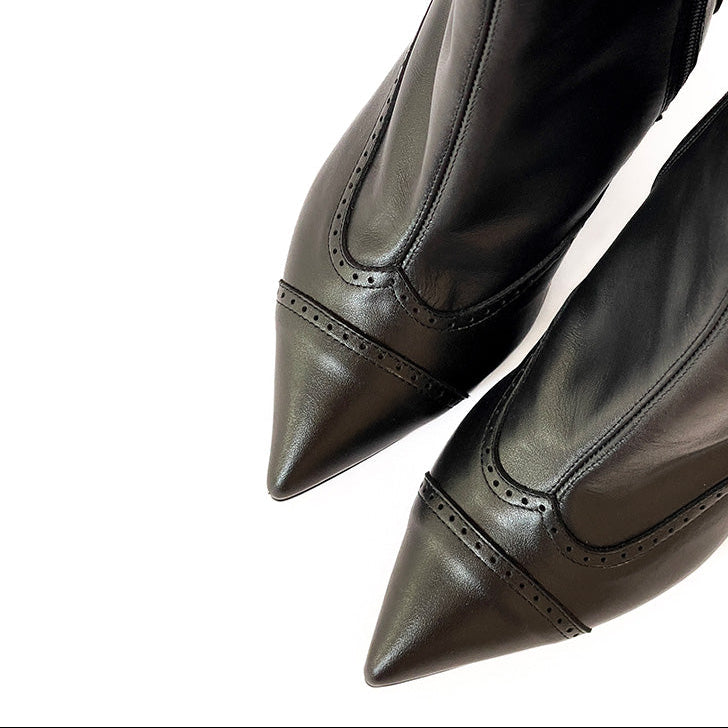 MINSK-stivaletto-tronchetto-vista-punta-sopra-vicino-vitello-nero