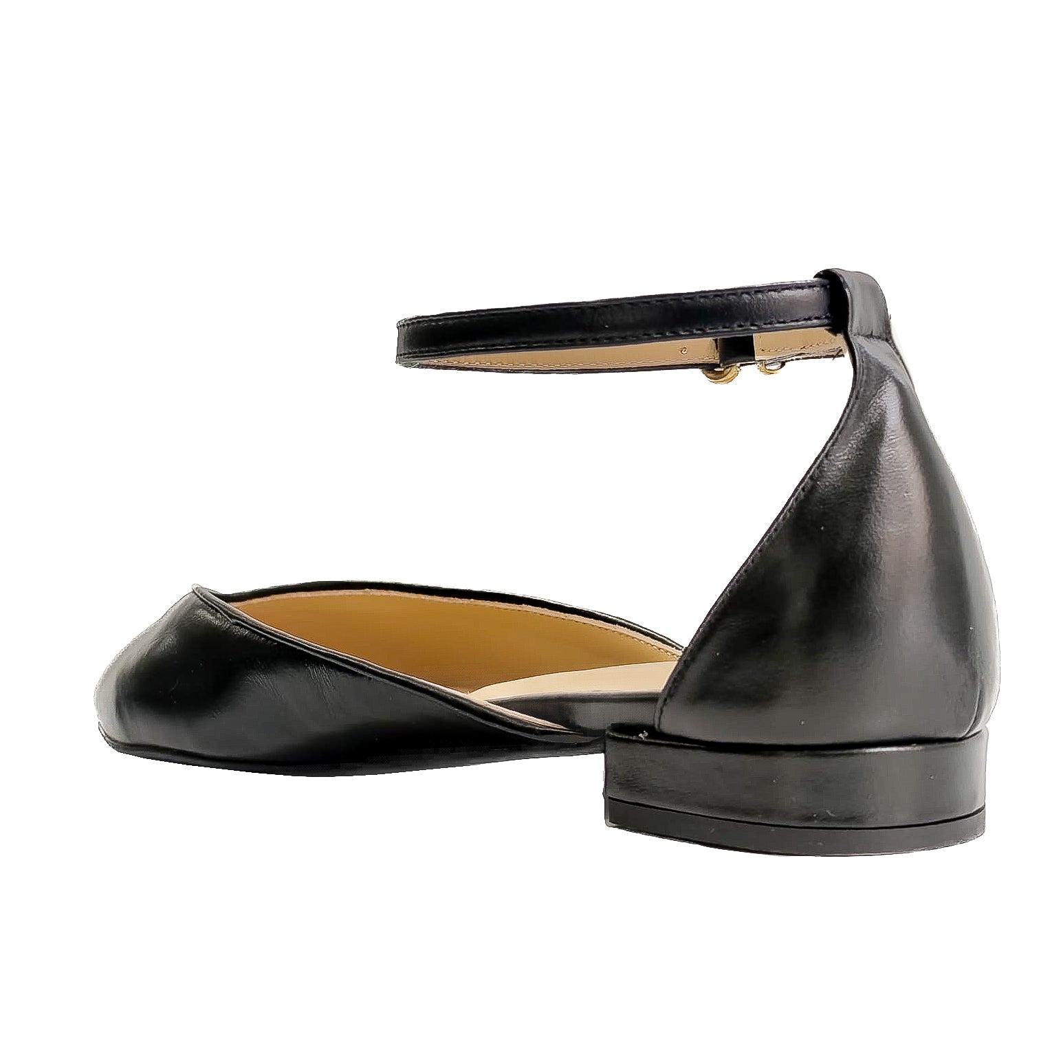 MARA-punta-tallone-ballerina-vista-tallone-singola-nappa-nera