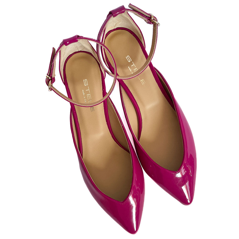 MARA-punta-tallone-ballerina-vista-punta-sopra-sinistra-vernice-ciclamino