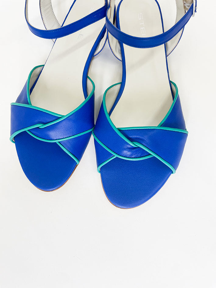 MAGNOLIA-sandalo-basso-vista-punta-sopra-paio-nappa-bluette-nappa-tiffany