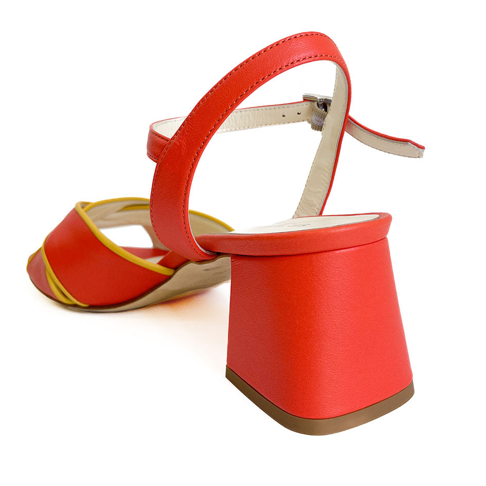 MIRTILLA-sandalo-vista-tallone-singola-nappa-arancione-nappa-gialla