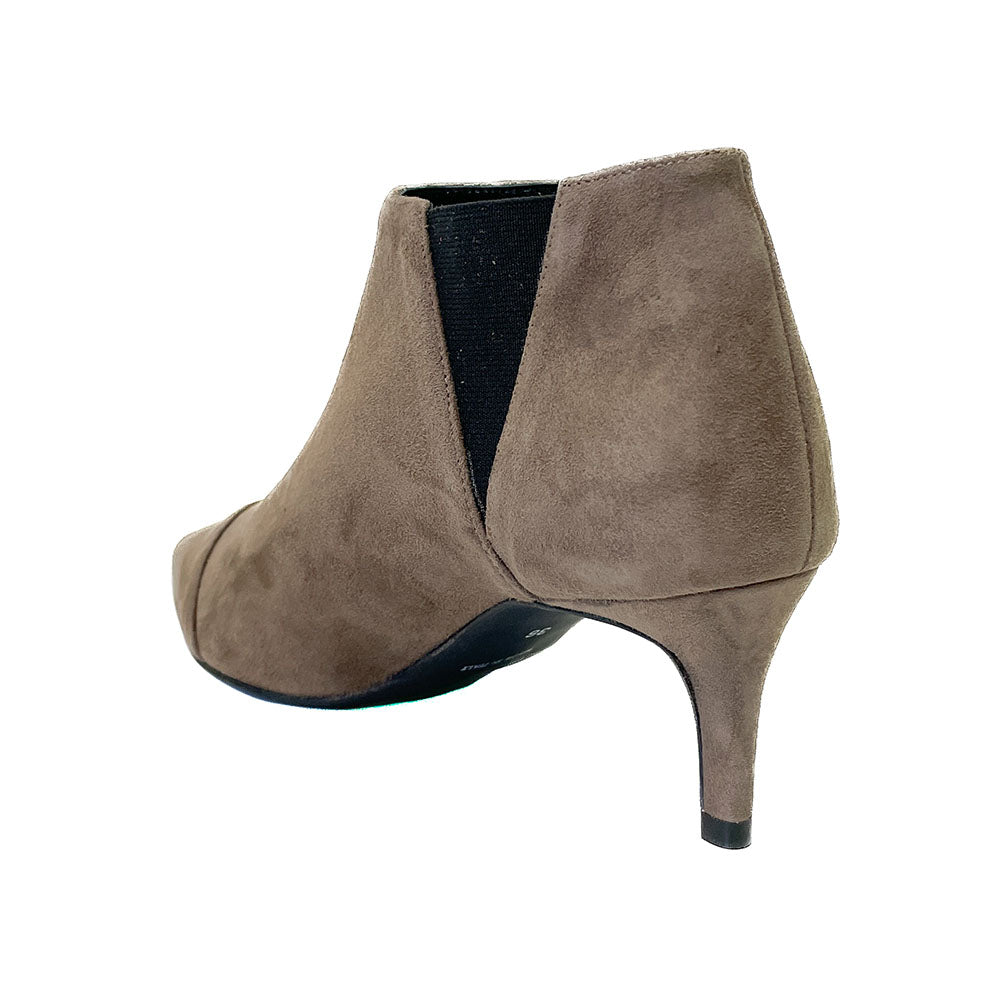 LONDRA-stivaletto-giroforma-vista-tallone-camoscio-taupe