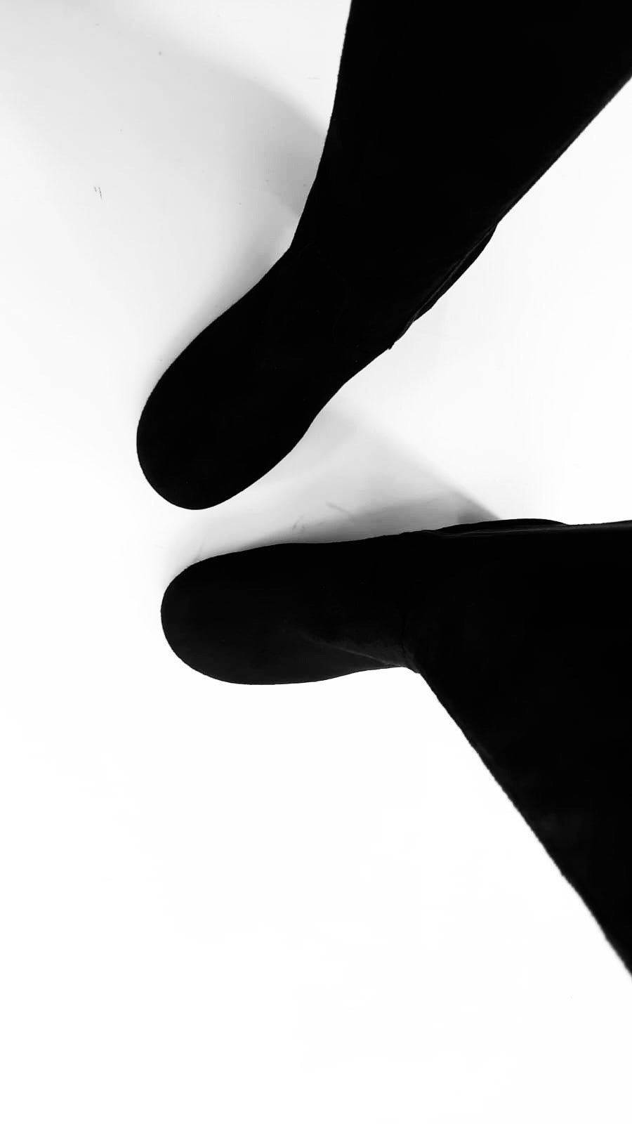 MONACO-stivale-vista-sopra-destra-camoscio-nero-tacco-7,5