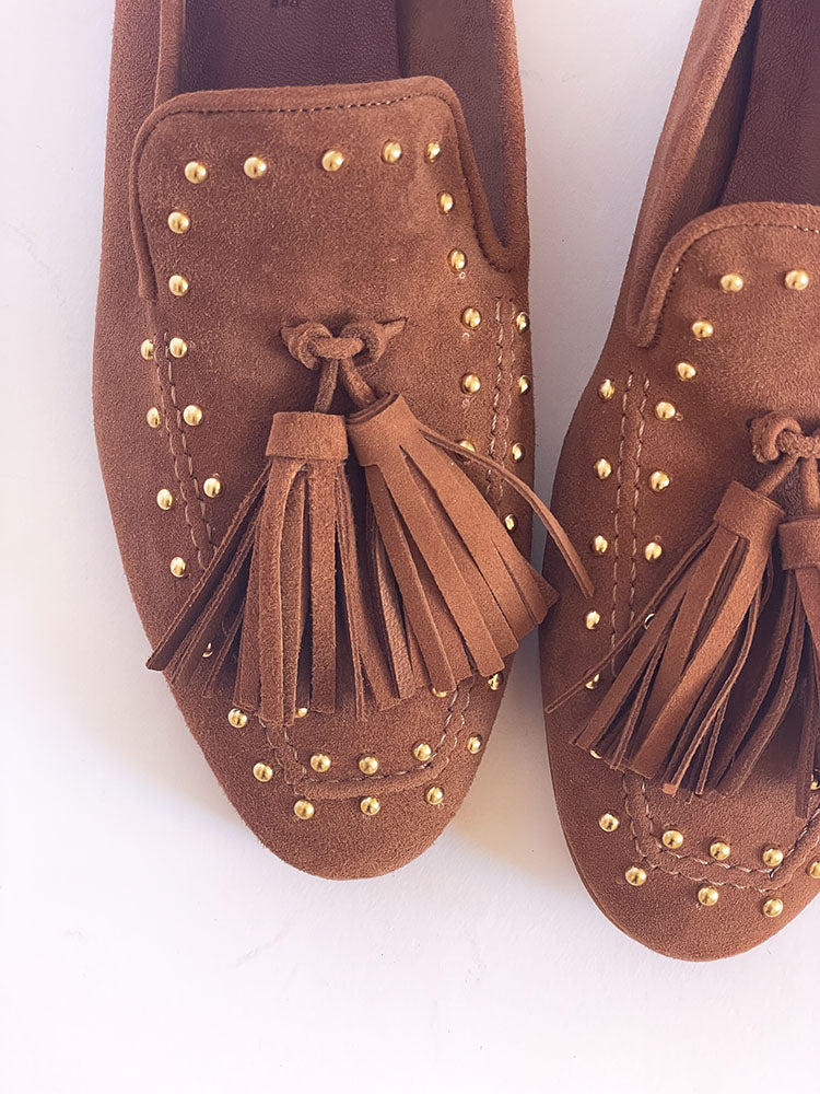 PATRASSO-mocassino-vista-frange-borchie-camoscio-cuoio