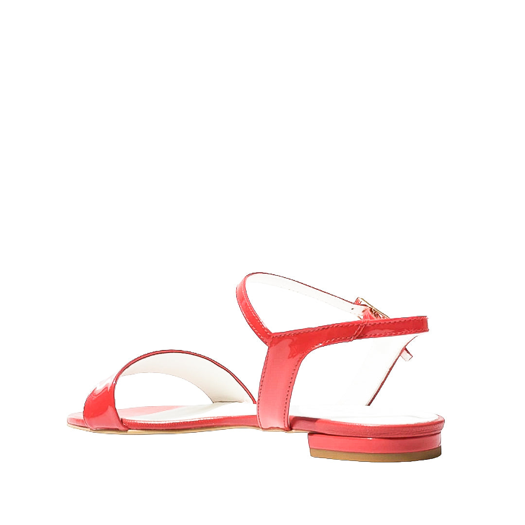 ITACA-sandalo-basso-vista-tallone-singolo-vernice-rossa