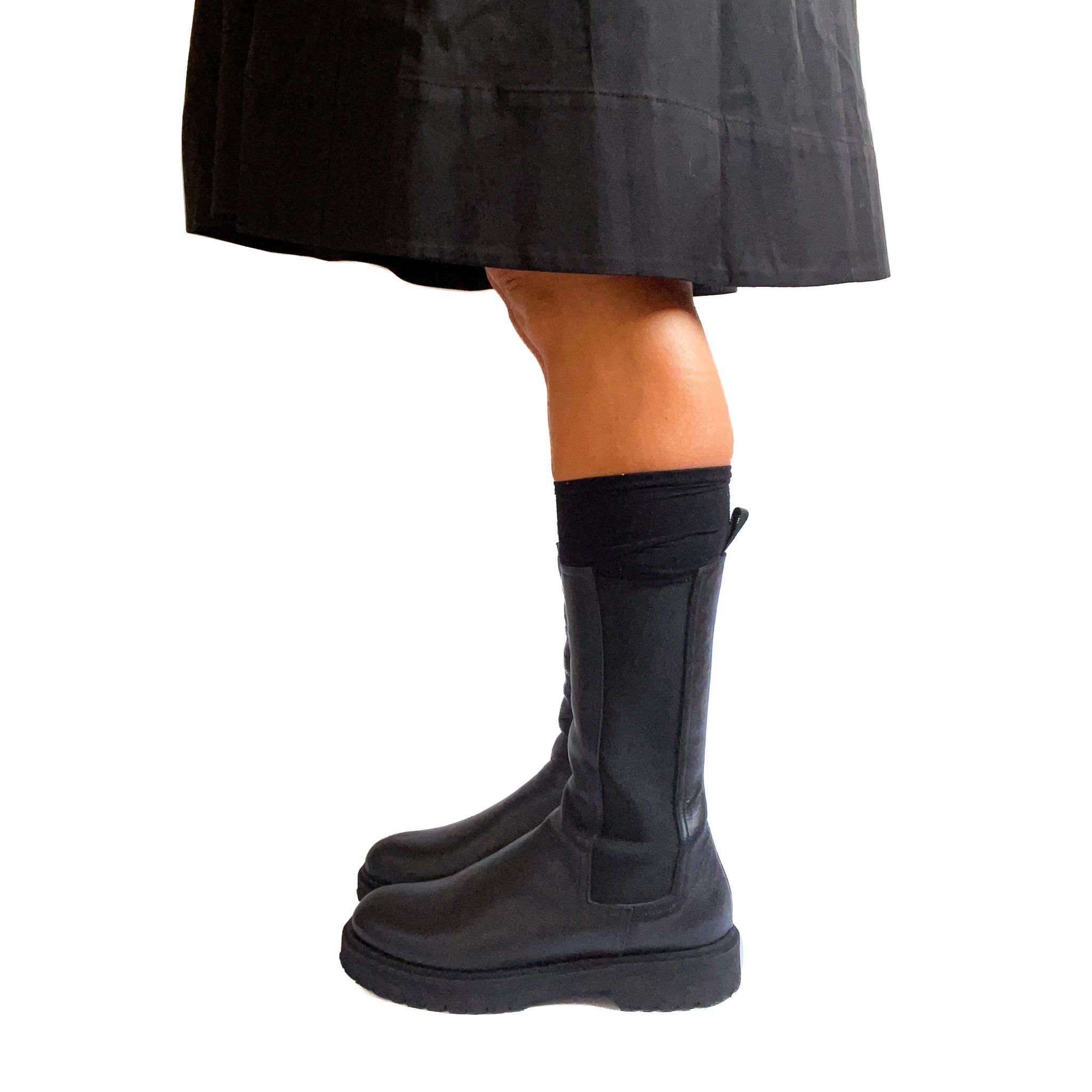 FIASTRA-beatles-vista-indossato-laterale-vitello-nero