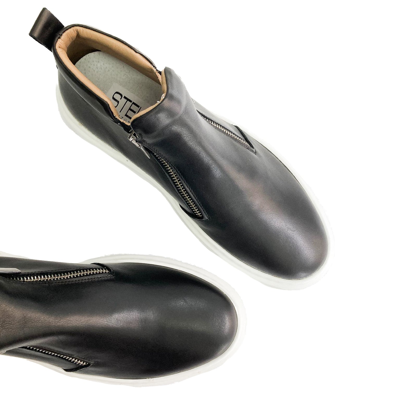 Talia-sneakers-zip-vista-punta-sopra-paio-vitello-nero