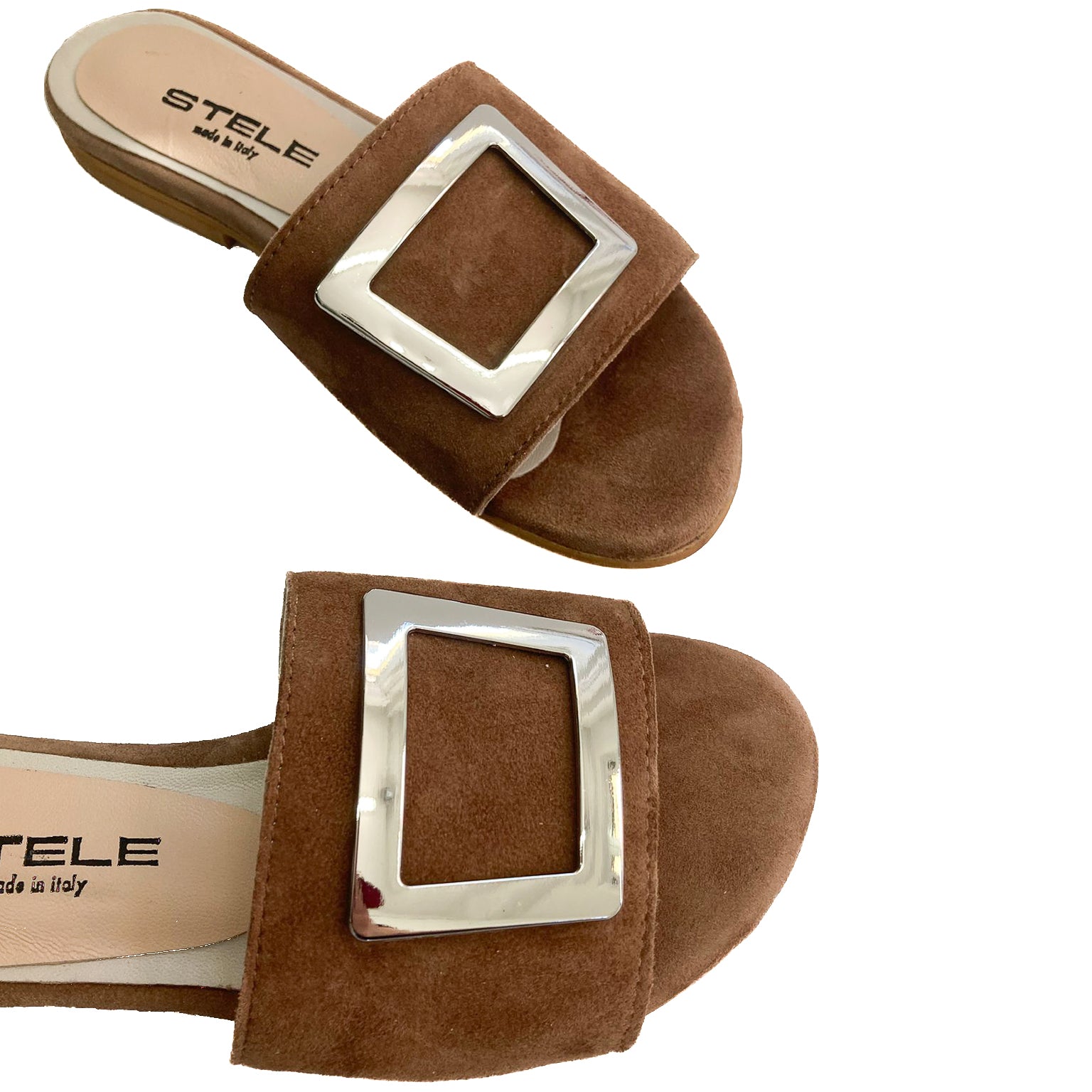 Fascia con accessorio nickel primo piano Guinda in camoscio marrone