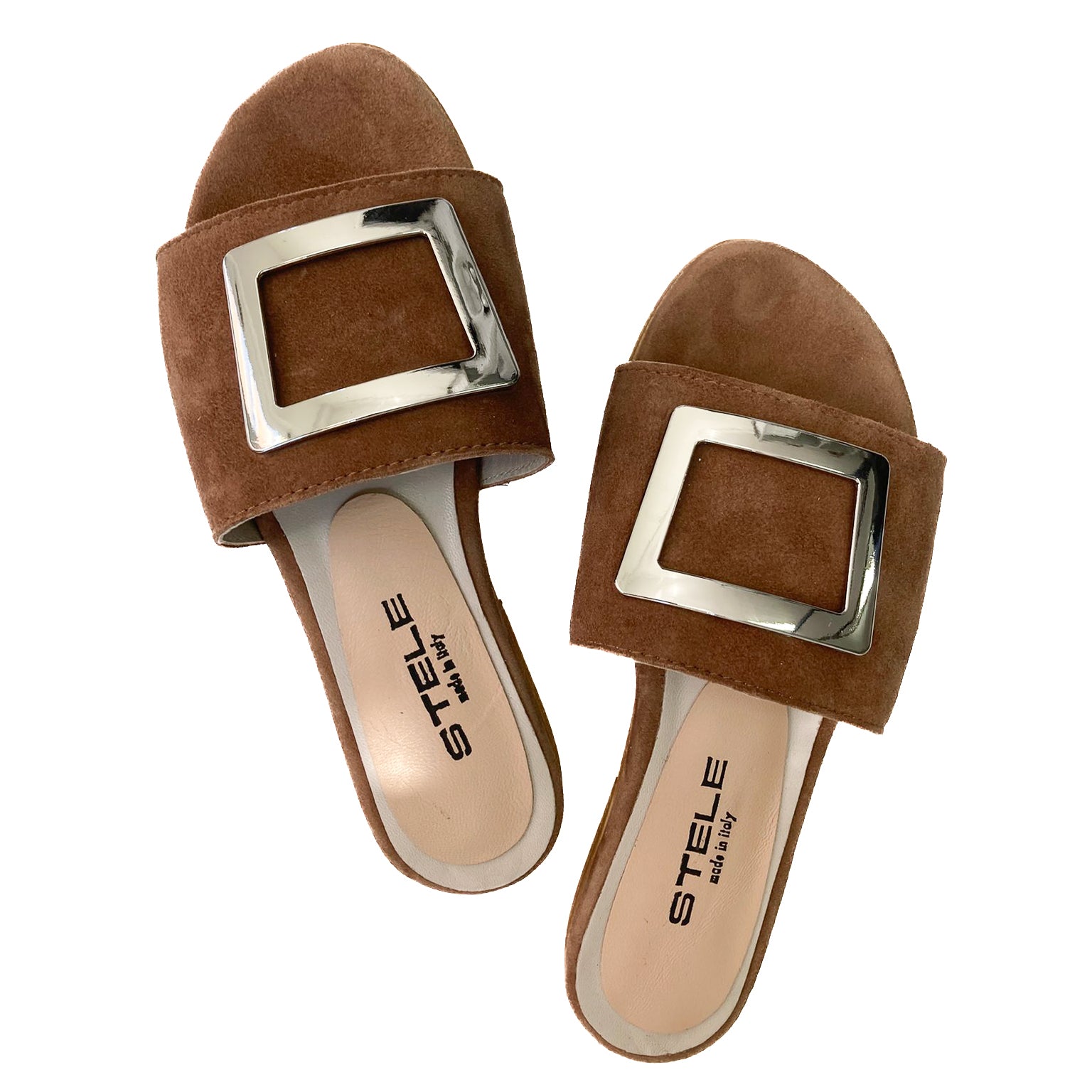 Ciabattina Guinda in camoscio marrone vista dall alto con punta rivolta in alto