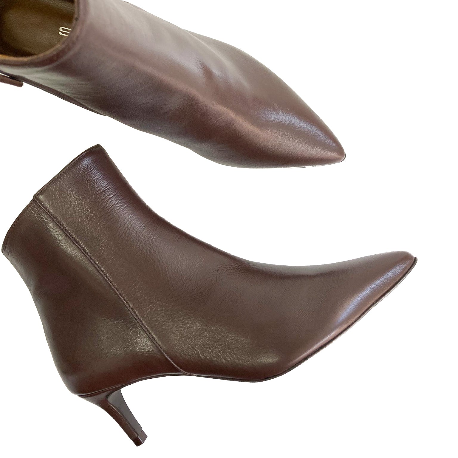 KELLY-tronchetto-stivaletto-vista-laterale-e-punta-nappa-cioccolato