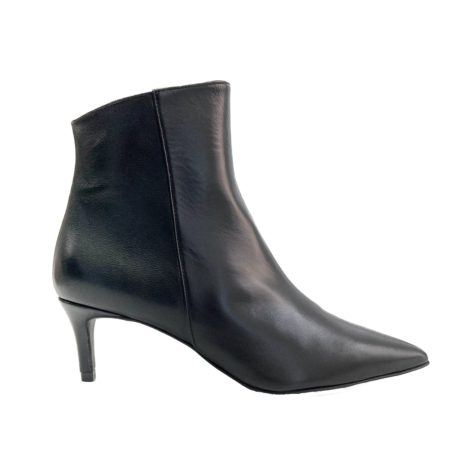 KELLY-stivaletto-vista-laterale-singola-nappa-nera-tacco-5