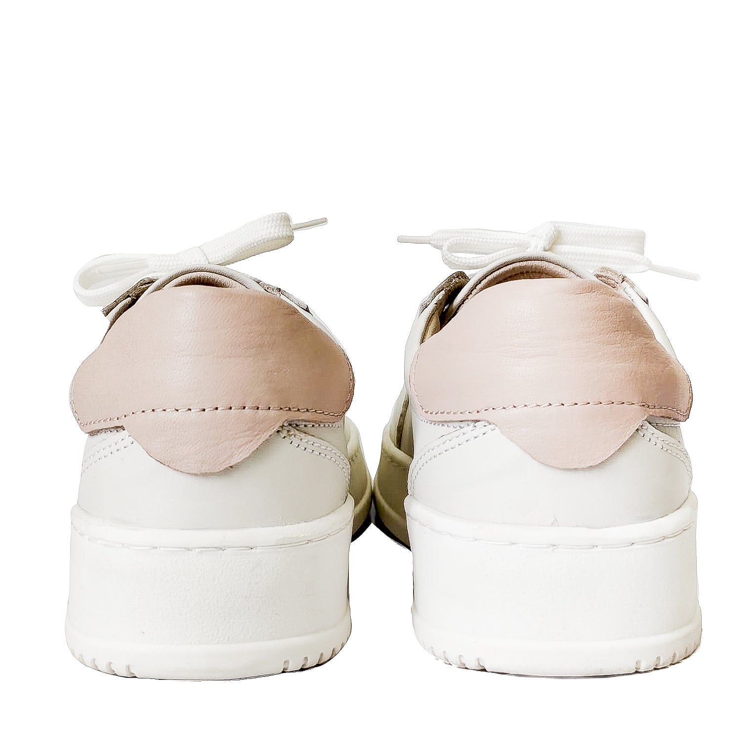 MARISOL-sneakers-vista-tallone-da-dietro-paio-nappa-latte-nappa-cipria