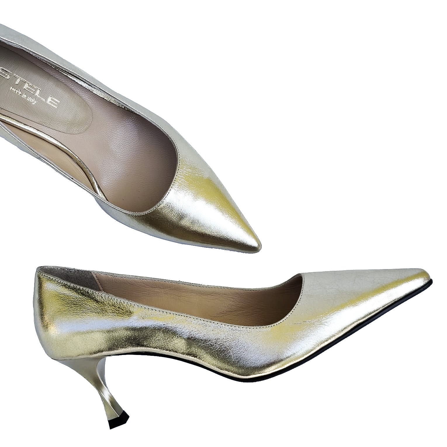 VANESA-decollete-vista-punta-e-laterale-sopra-paio-laminato-platino