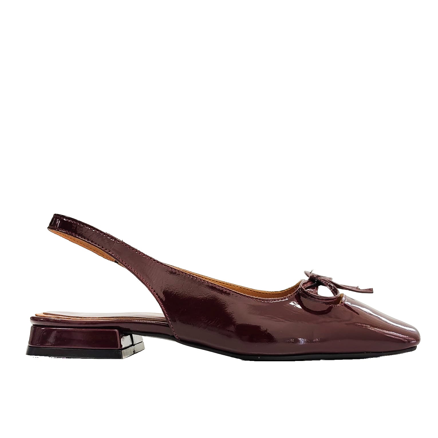ZAIRA-slingback-chanel-bassa-vista-laterale-singola-vernice-bordeaux