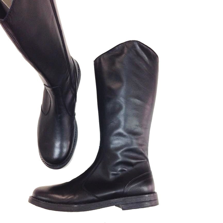 INOCENCIA-stivale-vista-laterale-punta-sopra-vitello-nero