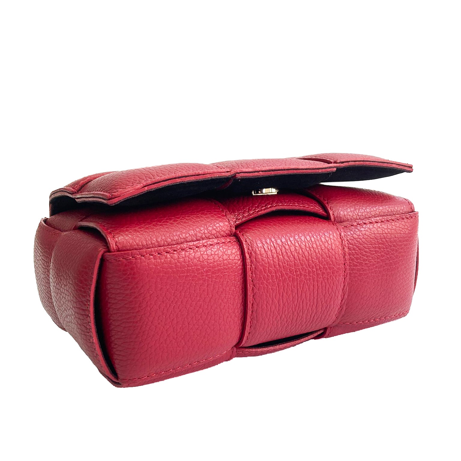 Astra-Bag-vitello-rosso-vista-sotto-elegante-pratica