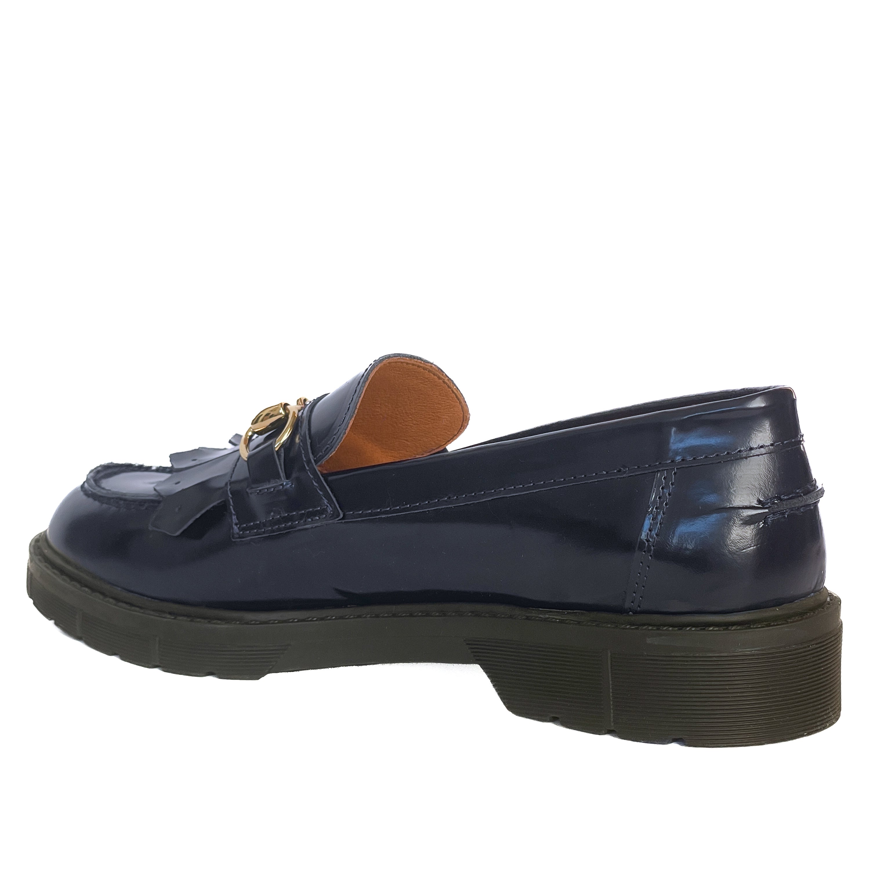 COLONIA-mocassini-vista-tallone-singola-abrasivato-blu-navy-accessorio-oro