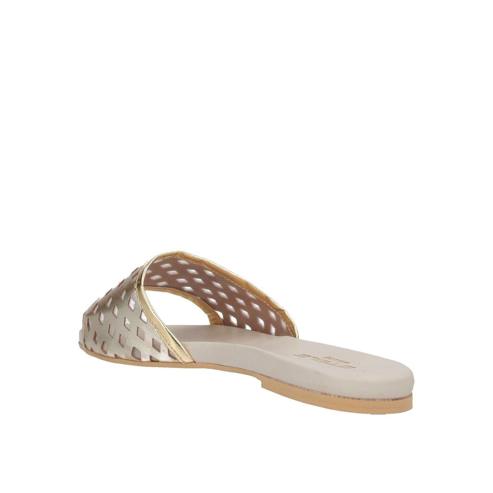 JEANNINE-sandalo-ciabatta-vista-tallone-singola-laminato-traforato-platino