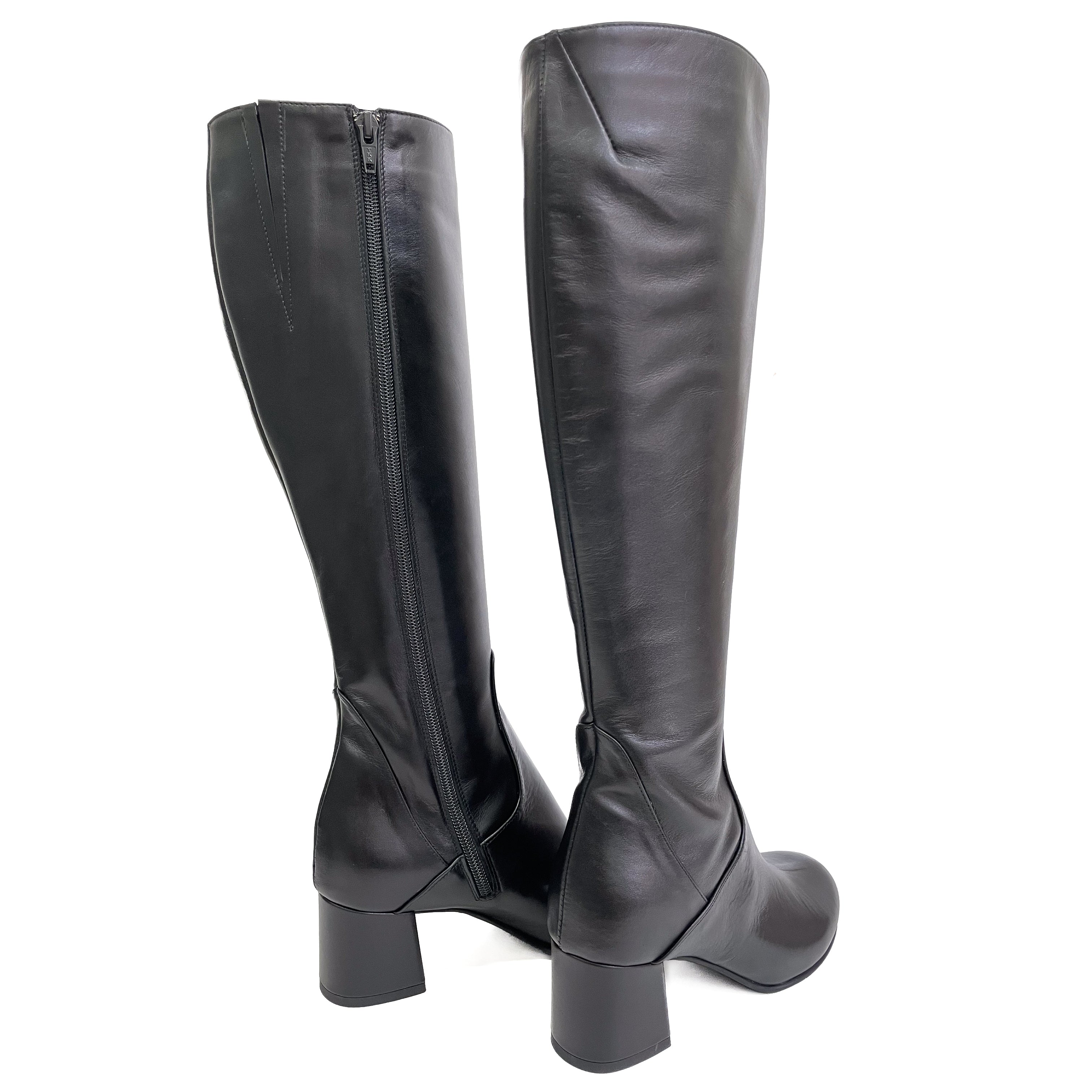 JIMENA-stivale-vista-tallone-dietro-paio-vitello-nero-made-in-italy