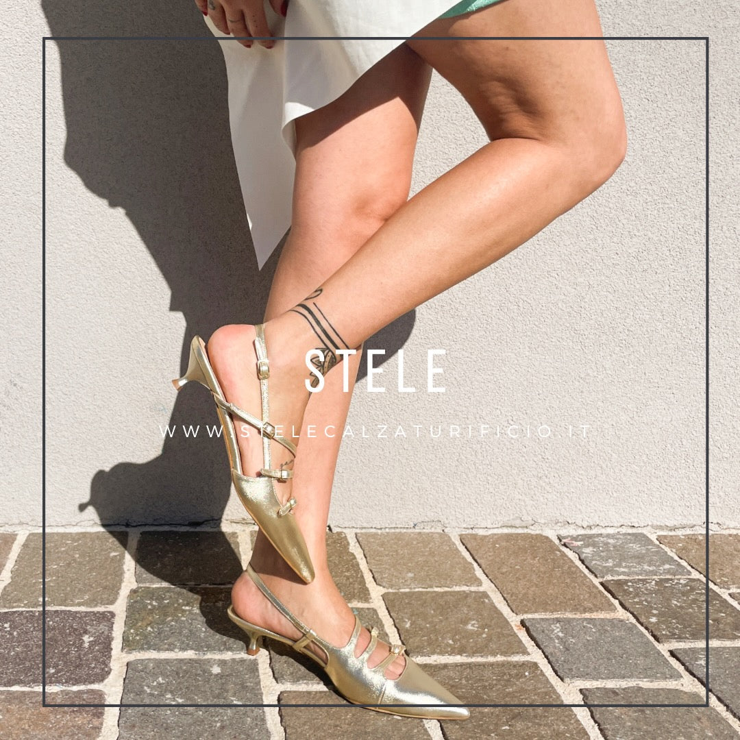 LIONE-slingback-chanel-vista-indossato-tallone-vicino-laminato-platino