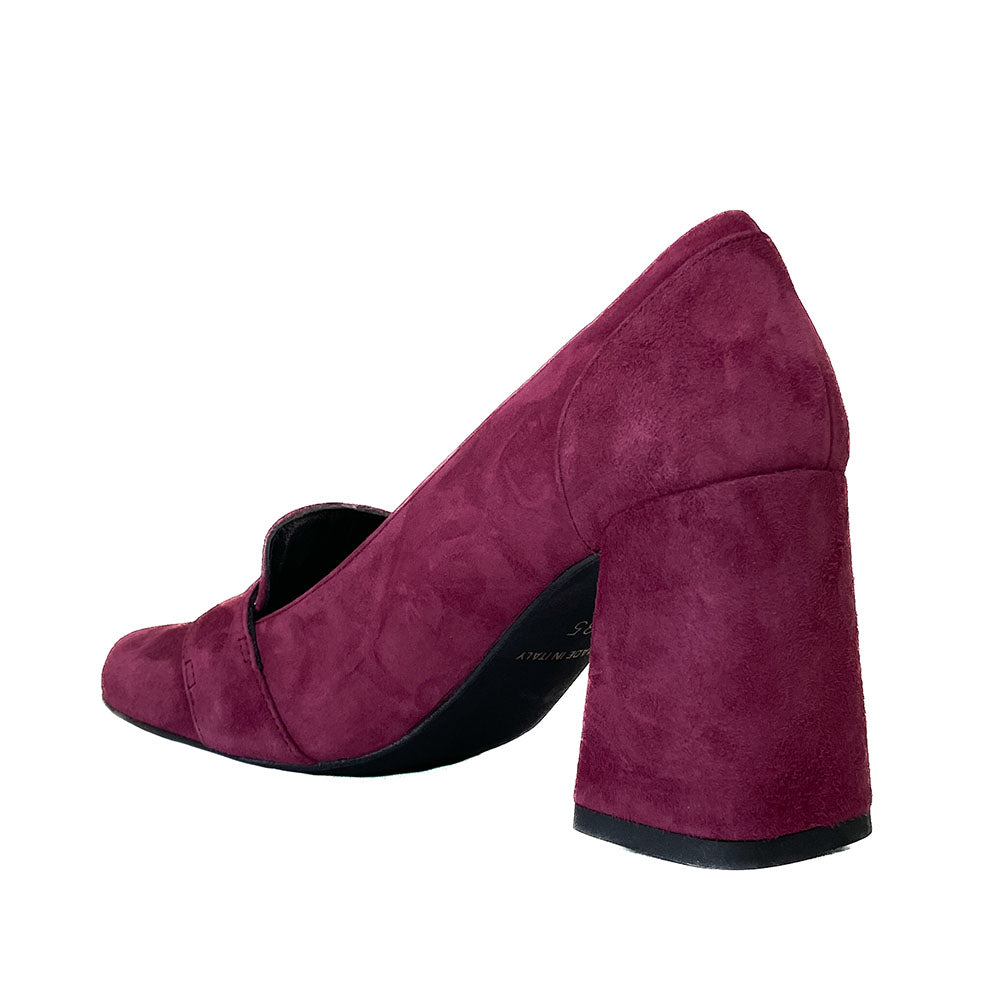 MADRID-mocassino-con-tacco-vista-tallone-camoscio-amaranto