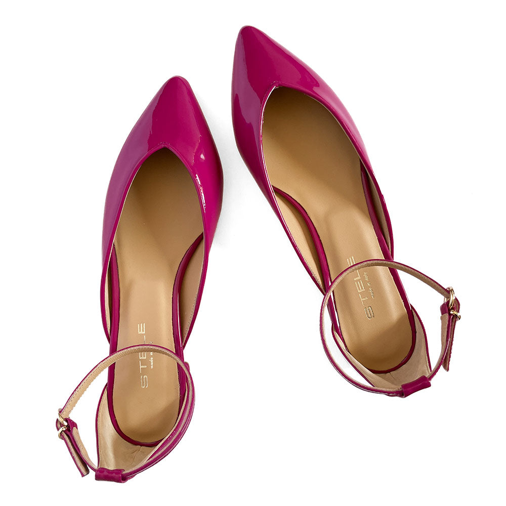 MARA-punta-tallone-ballerina-vista-punta-sopra-destra-vernice-ciclamino