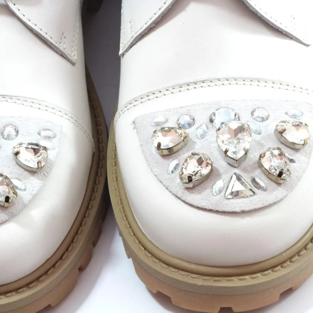 MAYR-anfibio-vista-punta-dettaglio-strass-vitello-ghiaccio