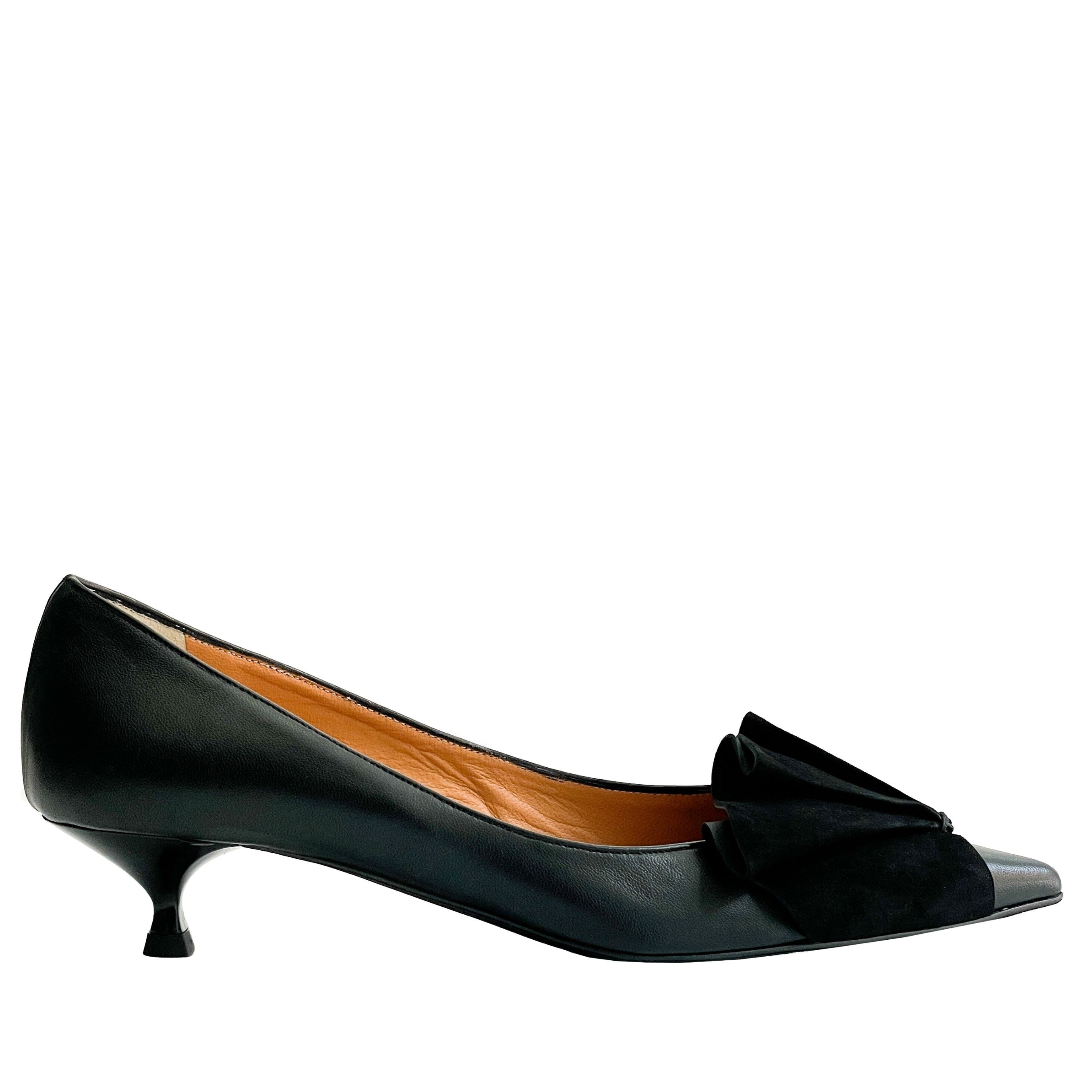 NOVATO-decollete-vista-laterale-nappa-nera-camoscio-nero