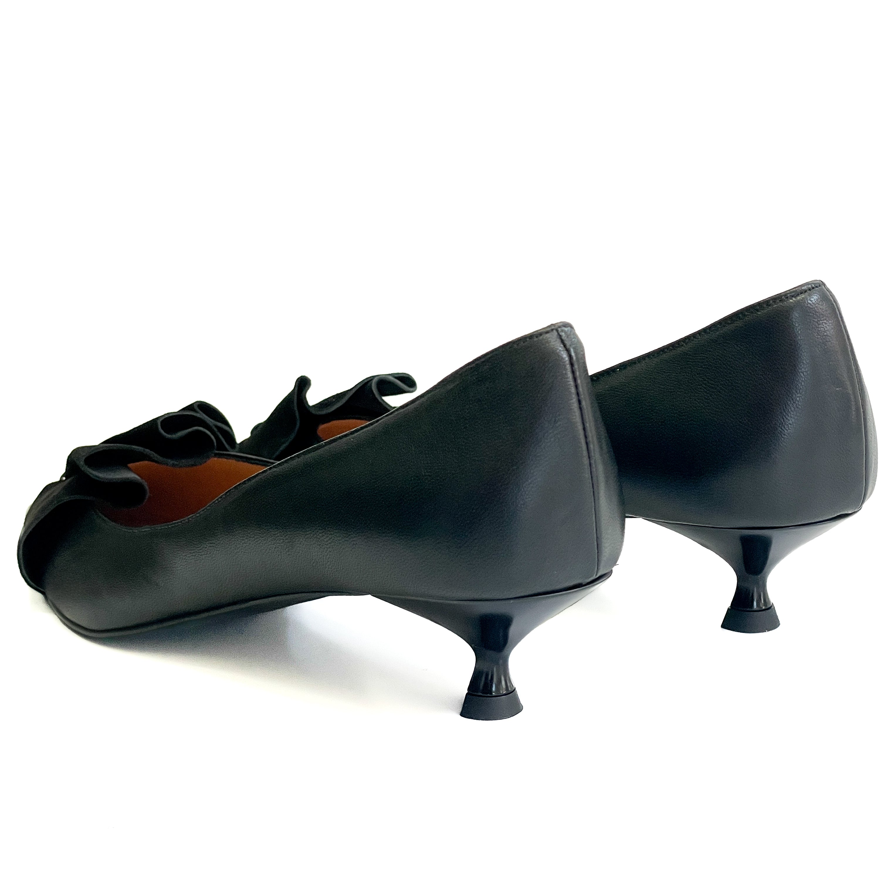 NOVATO-decollete-vista-tallone-paio-nappa-nera-camoscio-nero