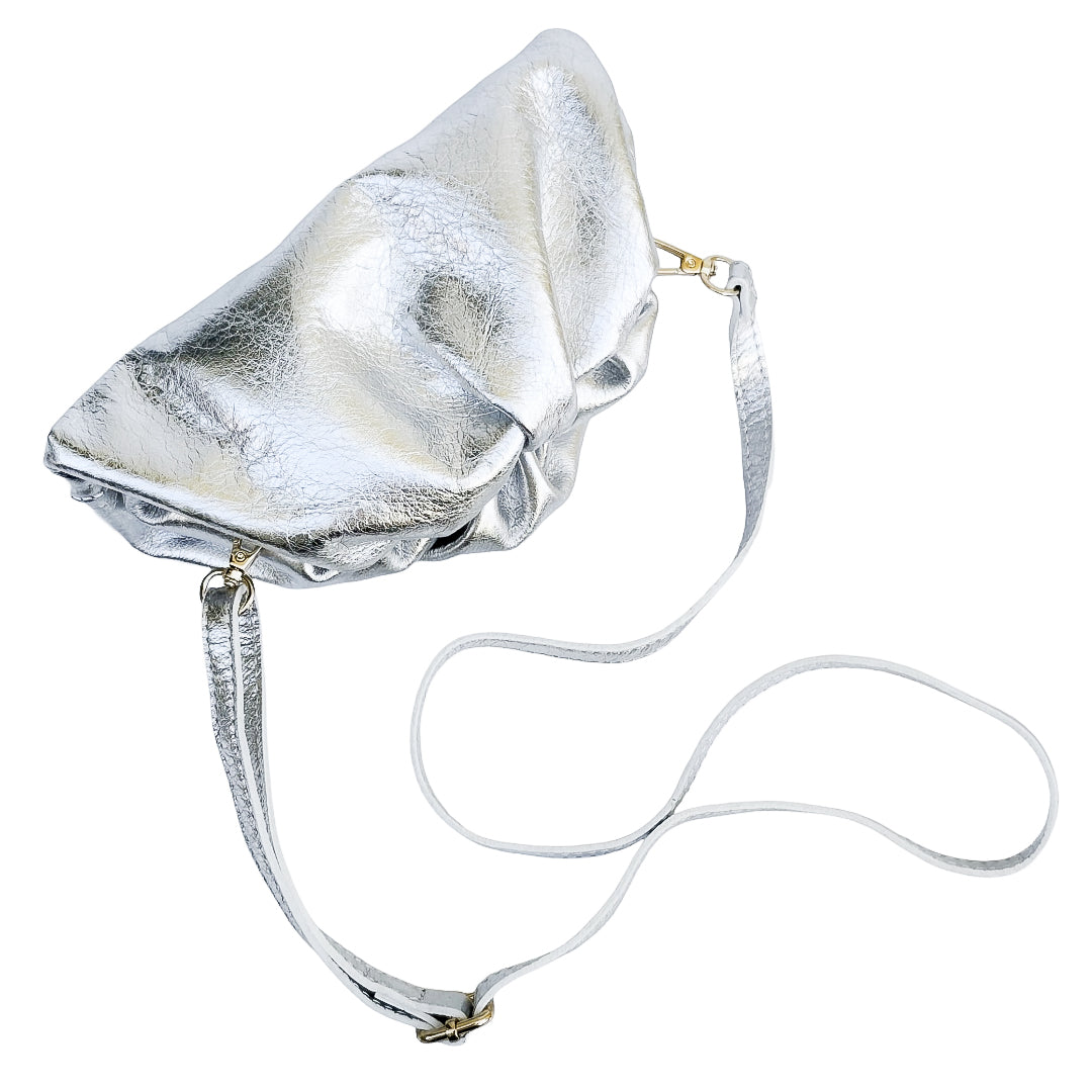 NUVOLETTA-BAG-borse-pochette-vista-sopra-tracolla-pelle-lunga-laminato-argento