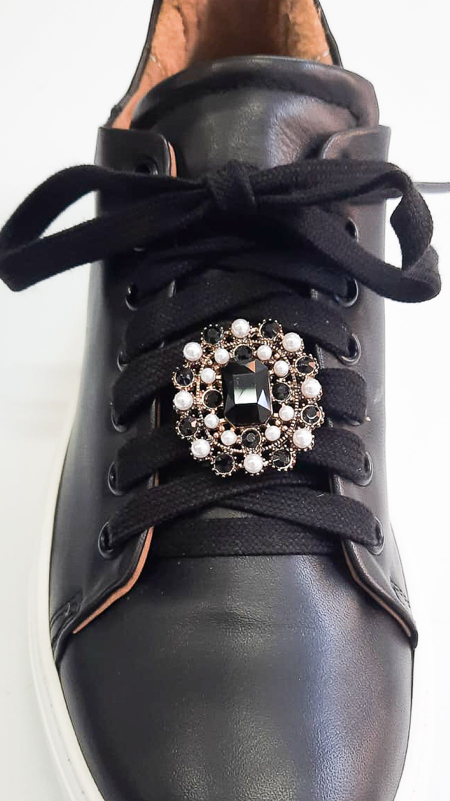 VINTAGE-STRASS-accessori-vista-indossato-sneakers-metallo-oro-invecchiato